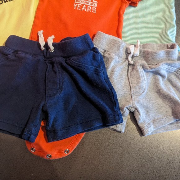 6 Piece Onesie & Shorts Knit Bundle - Picture 4 of 6